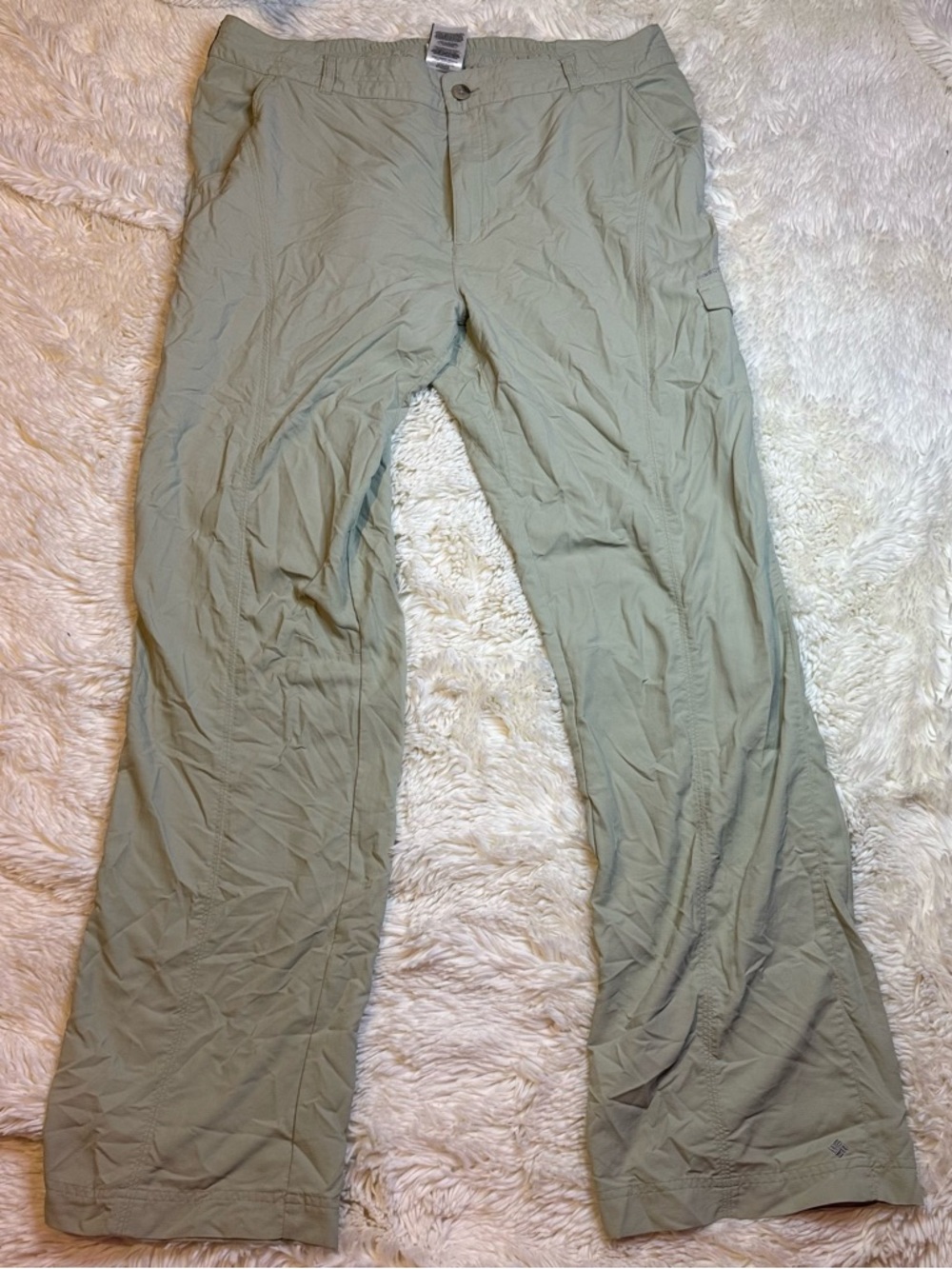 Columbia woman’s beige Outdoor Pants size 16 insect repellent with elastic band